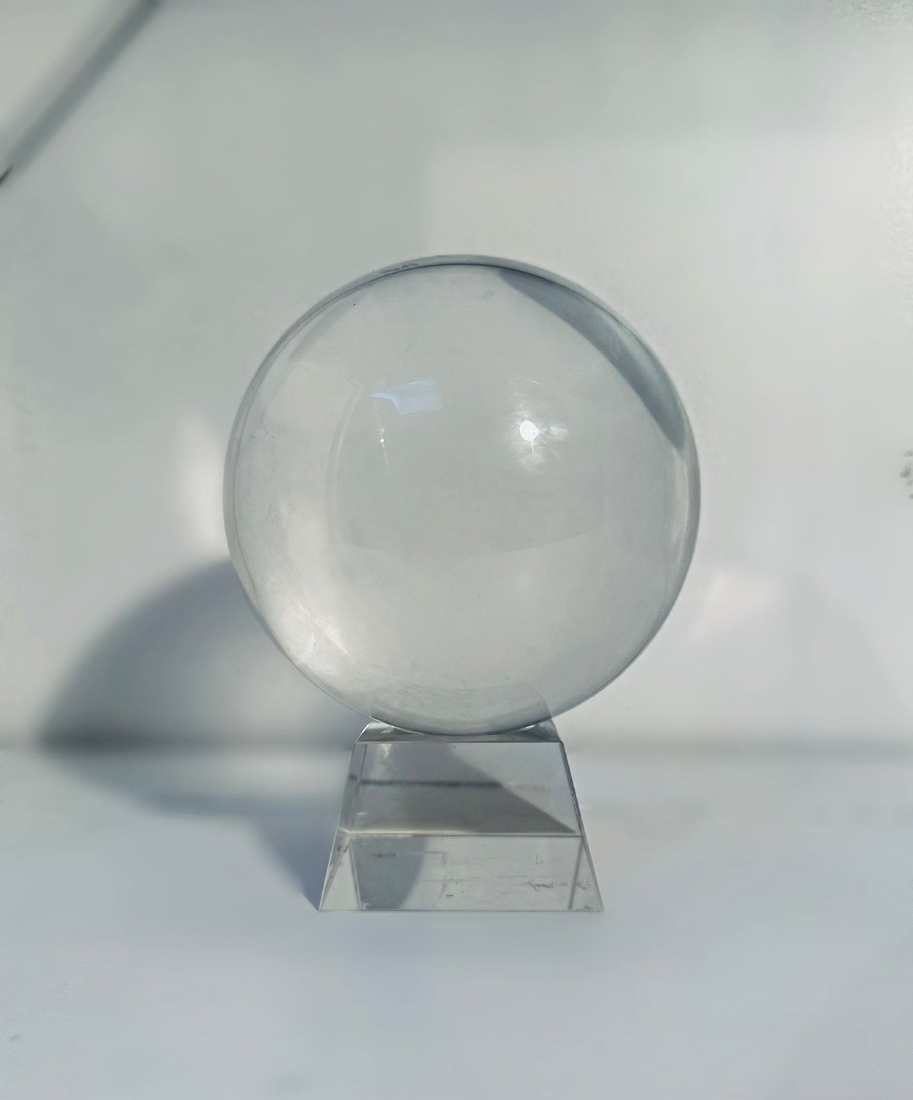 🔮 Glass Crystal Ball – Divination Sphere