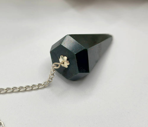 Bloodstone Gemstone Pendulum w/Silver plated chain